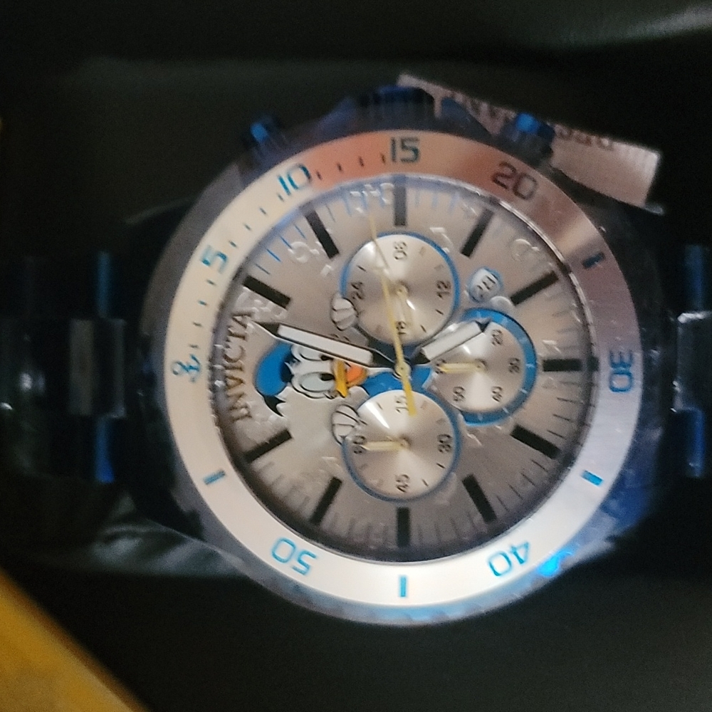 Watch NEW IN BOX